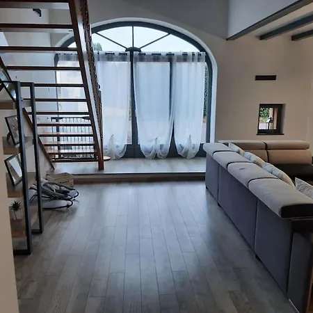 Des Sagards Apartment *